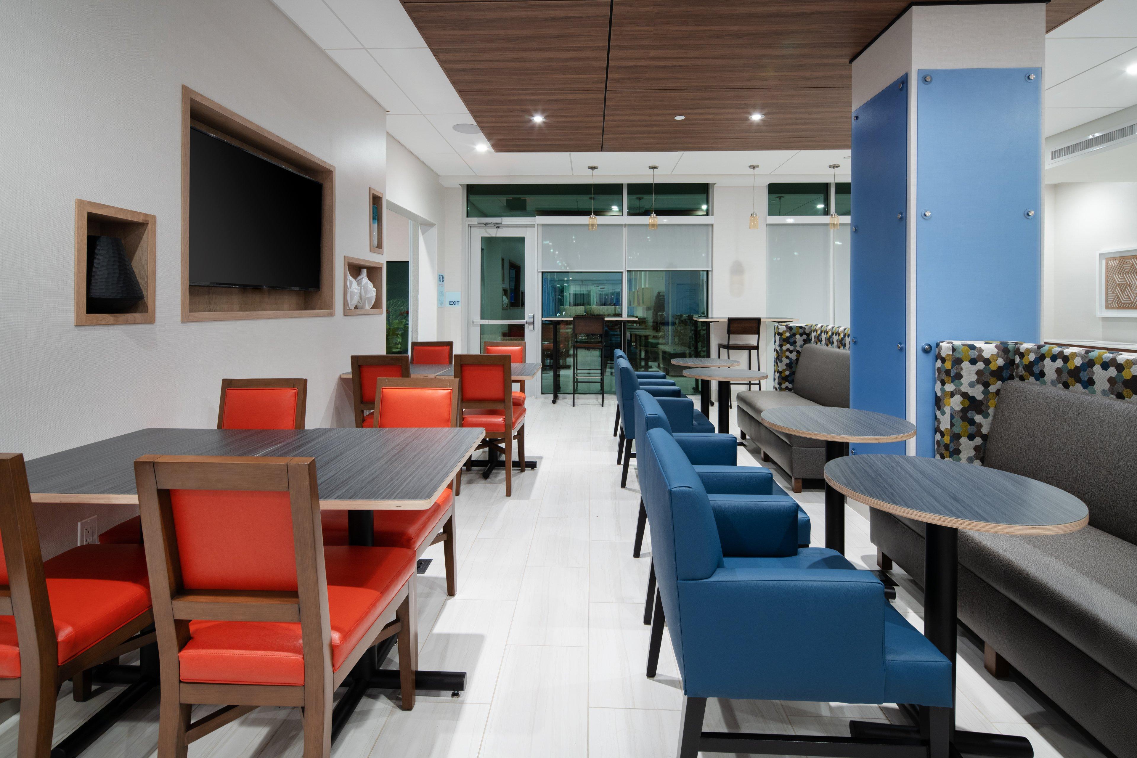 Holiday Inn Express & Suites - Murrieta By Ihg Exterior photo